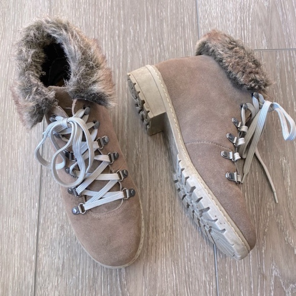 G.H. Bass Aubrey Women's Winter/Hiker Boots Suede and Faux Fur Brown Size 8.5 - Picture 2 of 13